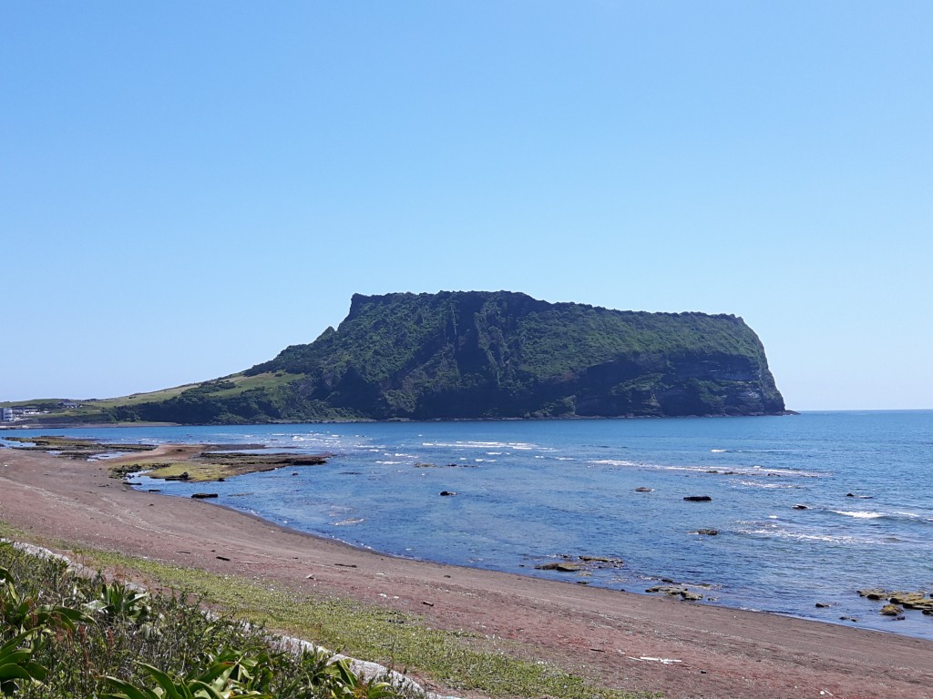 済州島世界自然遺産である城山日出峯のこのごろ姿と済州島観光タクシー